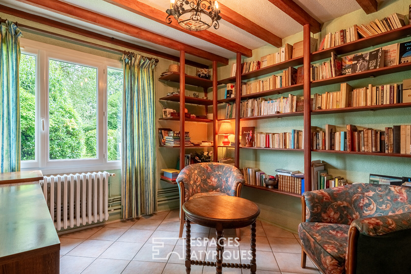 Maison familiale dans un environnement paisible