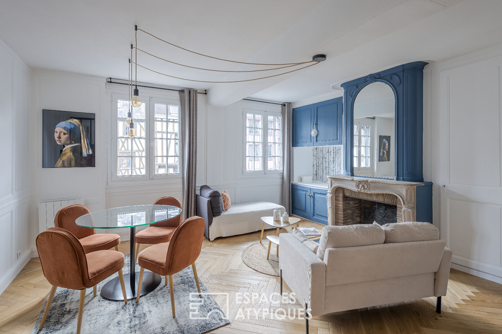 Furnished and renovated apartment in the Antiques district