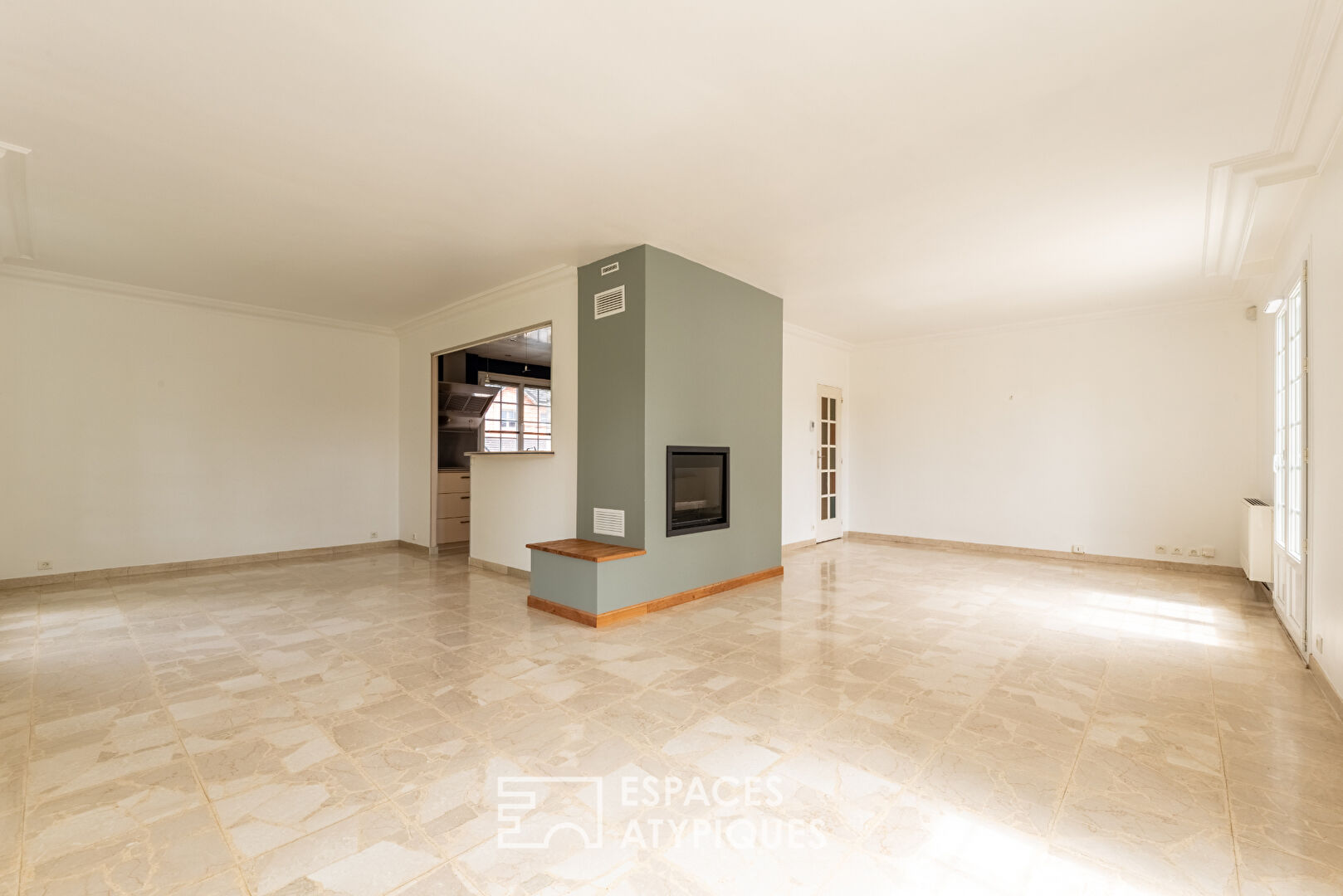 Spacious family home of 192 m² with swimming pool