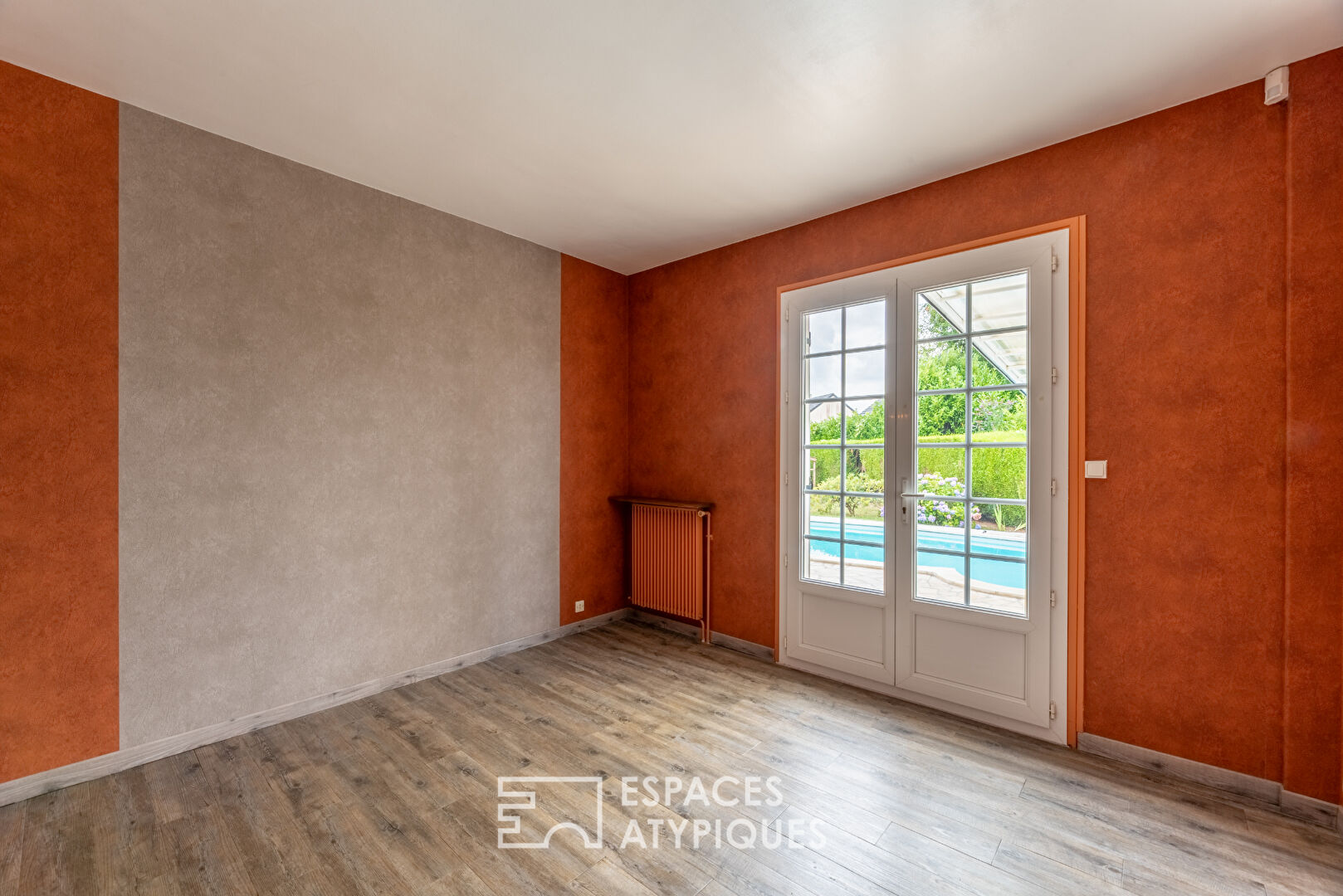 Spacious family home of 192 m² with swimming pool
