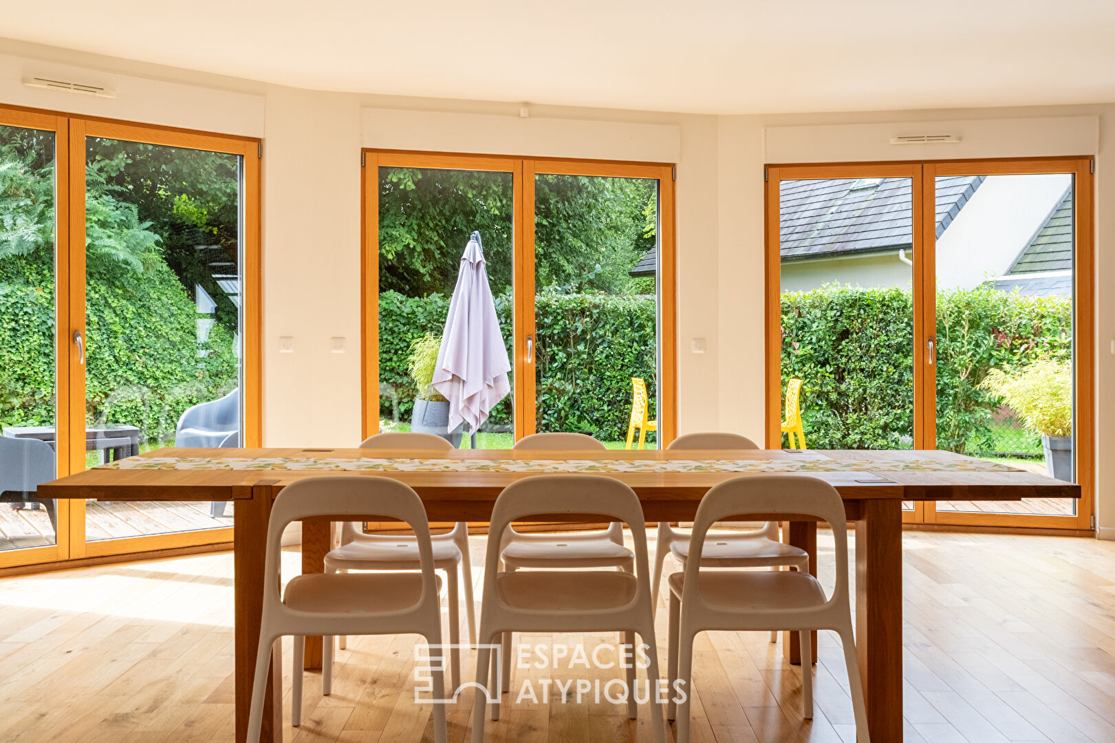 Maison polygonale en bois et sa conception bioclimatique