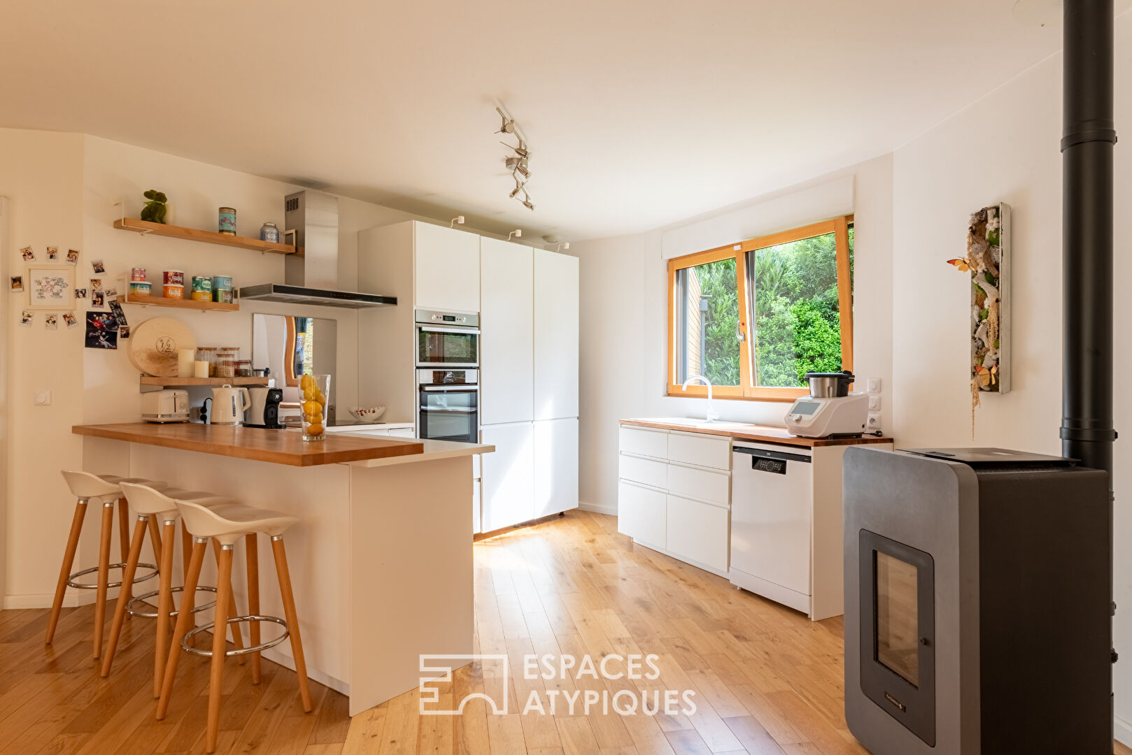 Maison polygonale en bois et sa conception bioclimatique