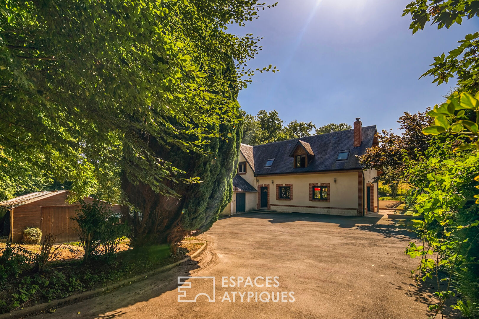 Family home in the countryside in the heart of the Alabaster Coast