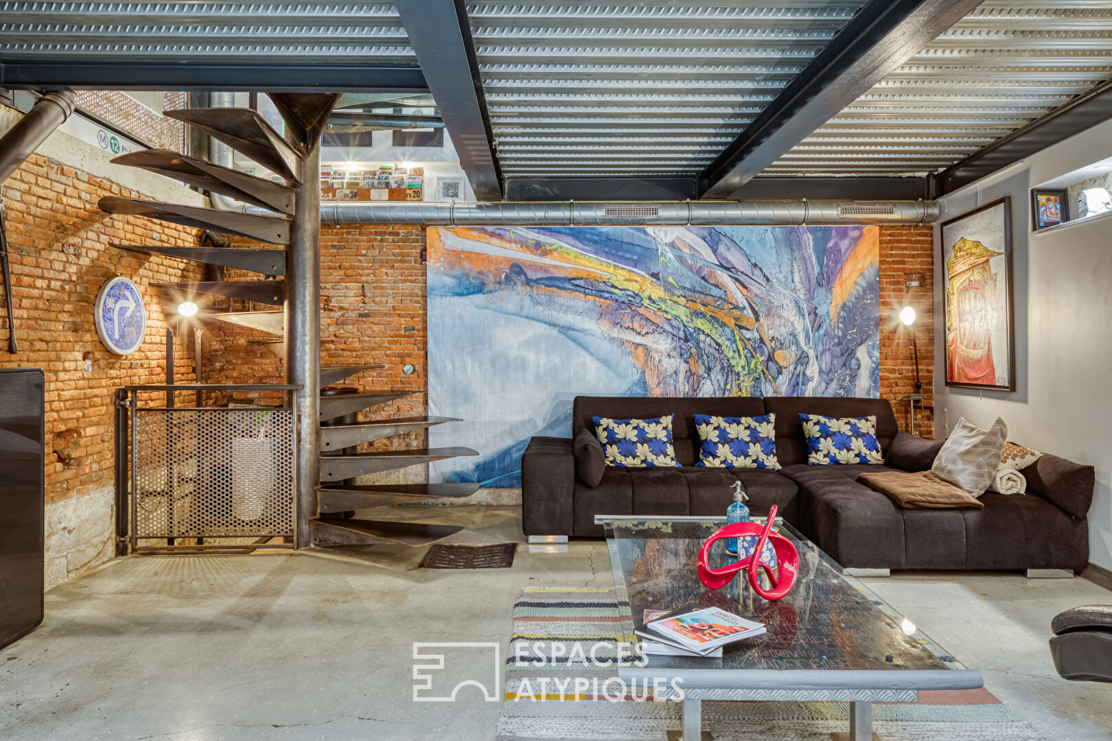 Loft aux perspectives uniques en hypercentre avec terrasse