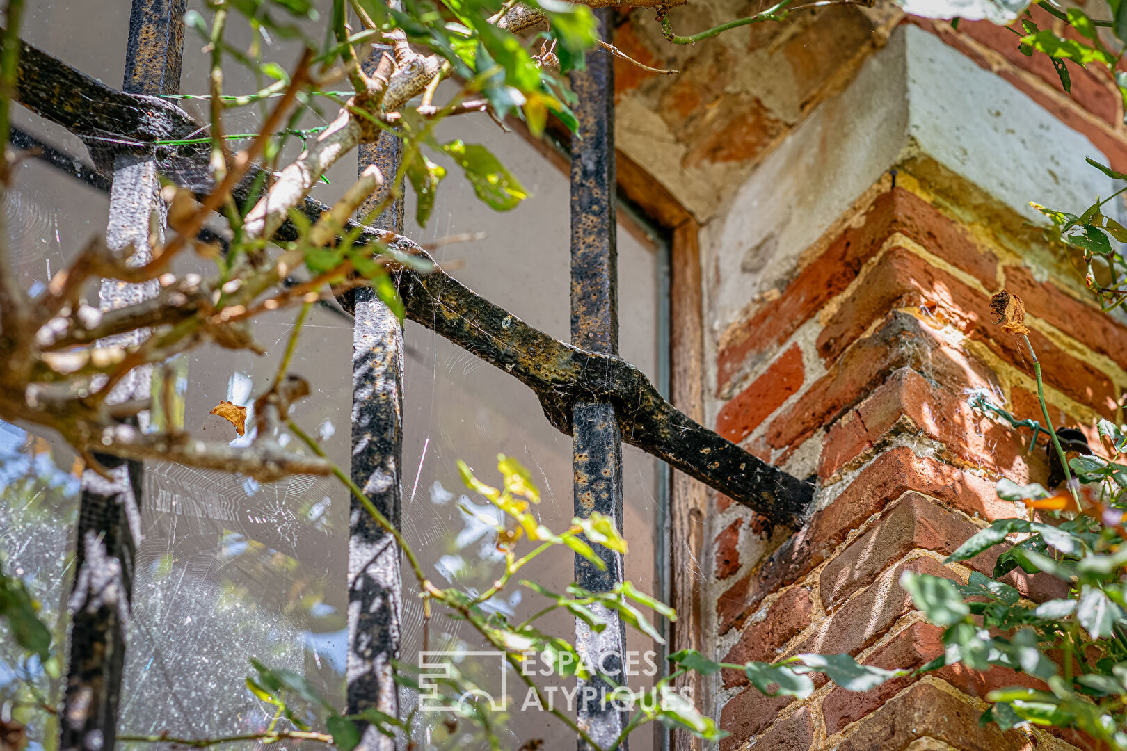 Chapelle du 12e siècle avec dépendance