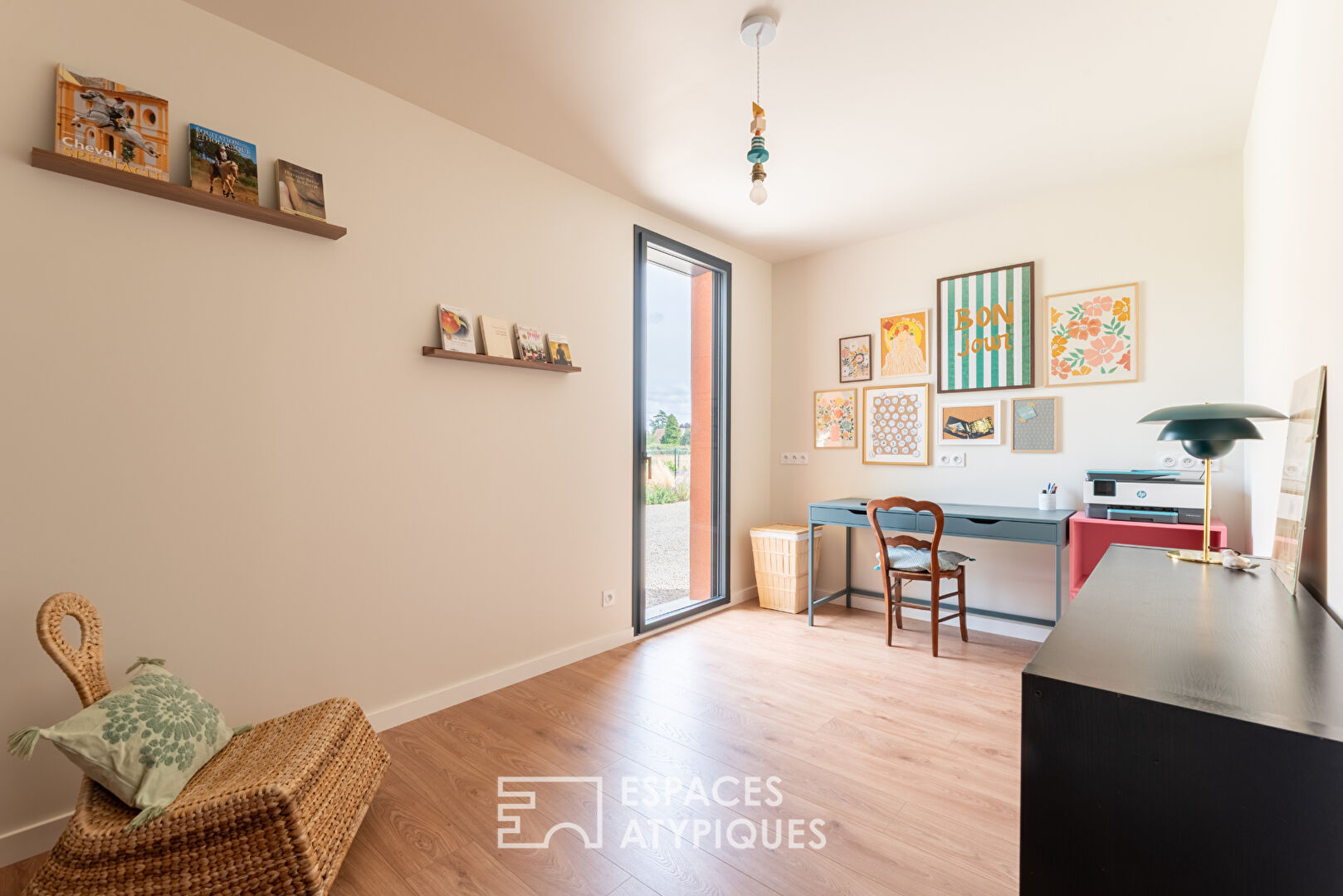 Contemporary elegance in the heart of the countryside