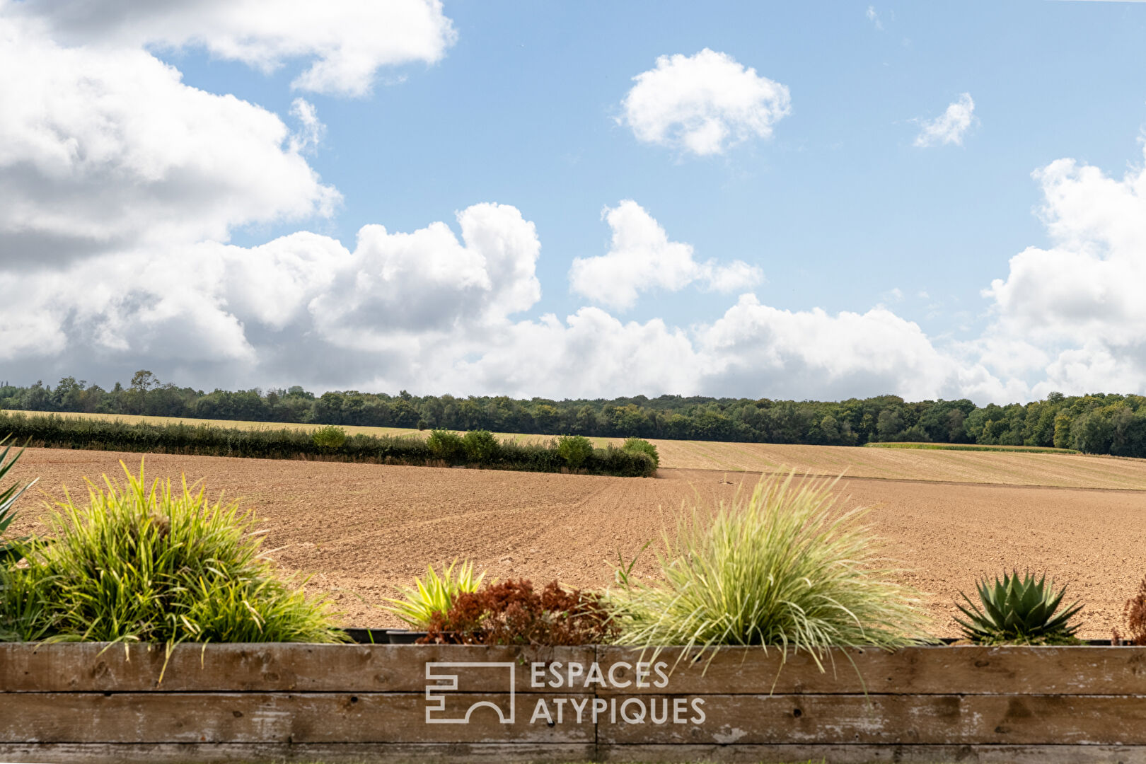 Contemporary elegance in the heart of the countryside