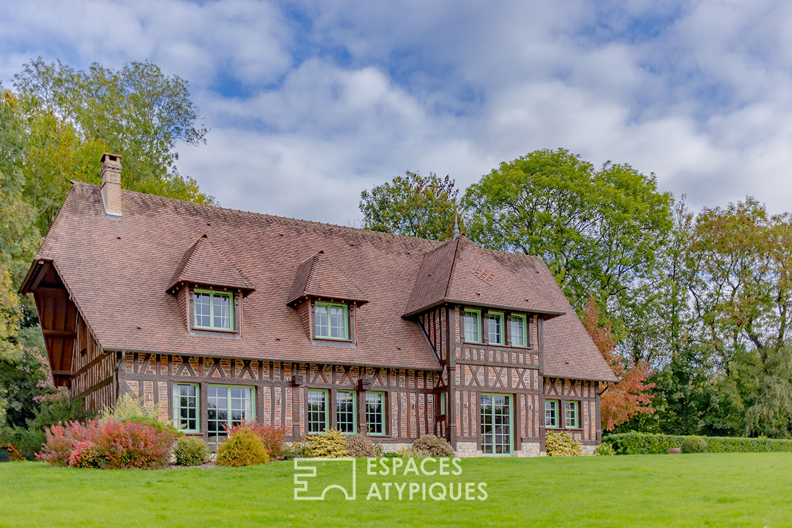 Maison d’architecte en ossature bois au charme de l’ancien