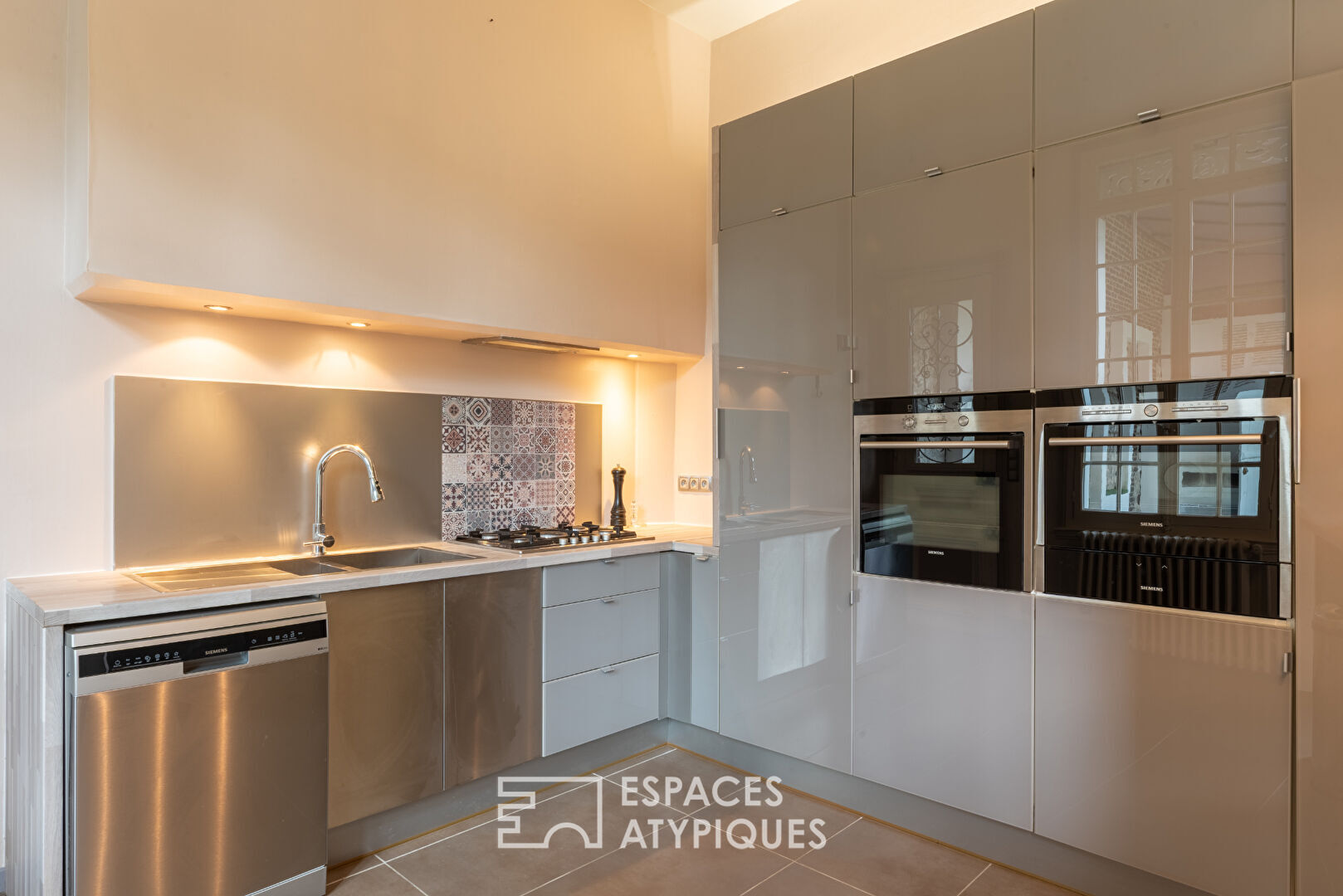 Elegant mansion, fully renovated