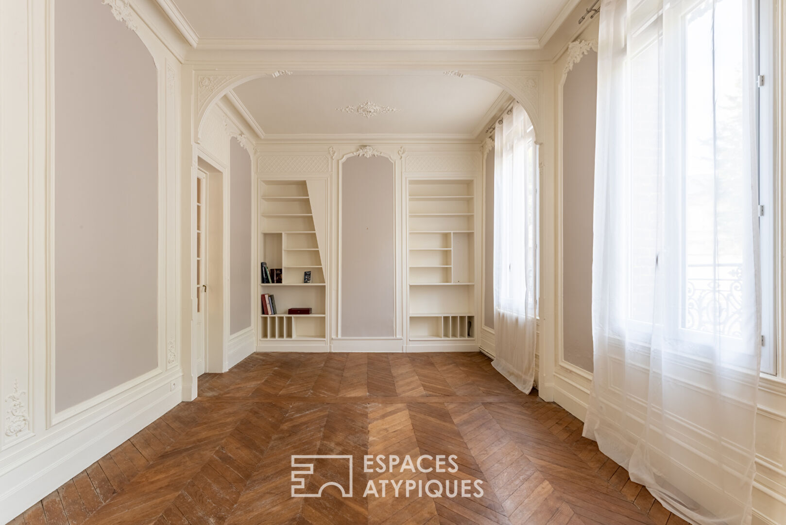 Elegant mansion, fully renovated
