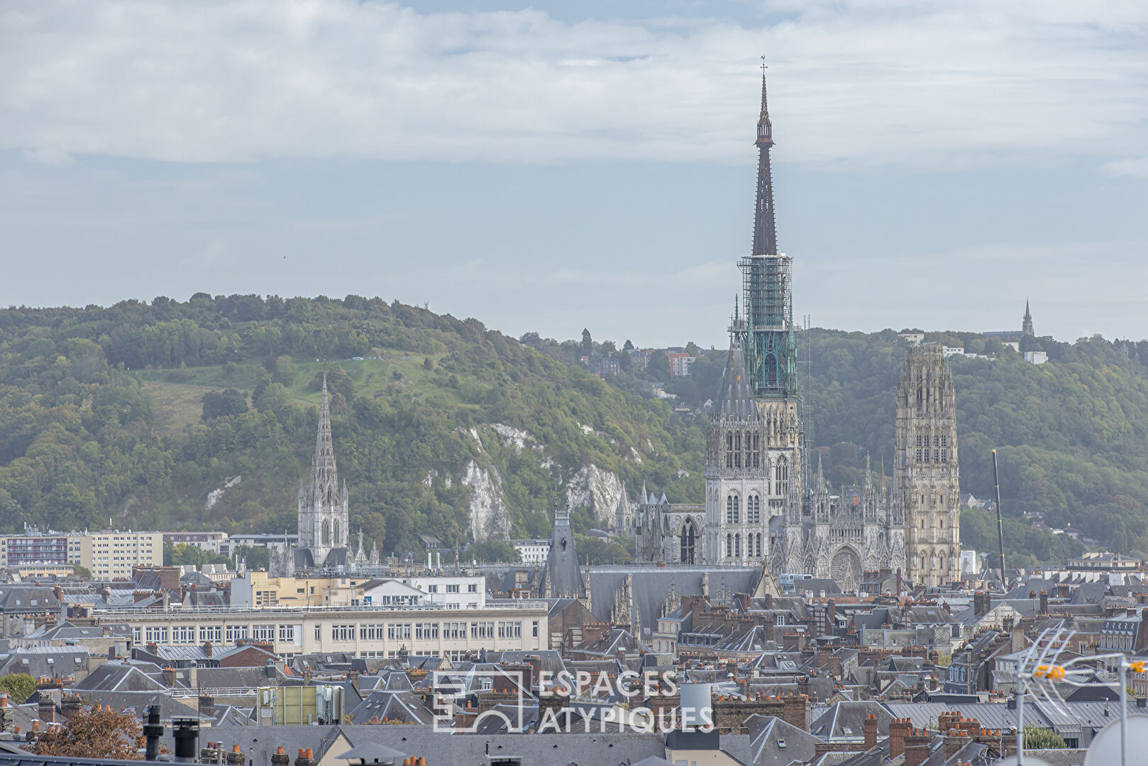 Magnificent Duplex Apartment with 360° Panoramic View of Rouen