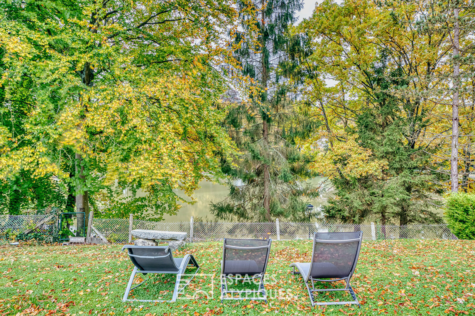 Single-story house with lake view