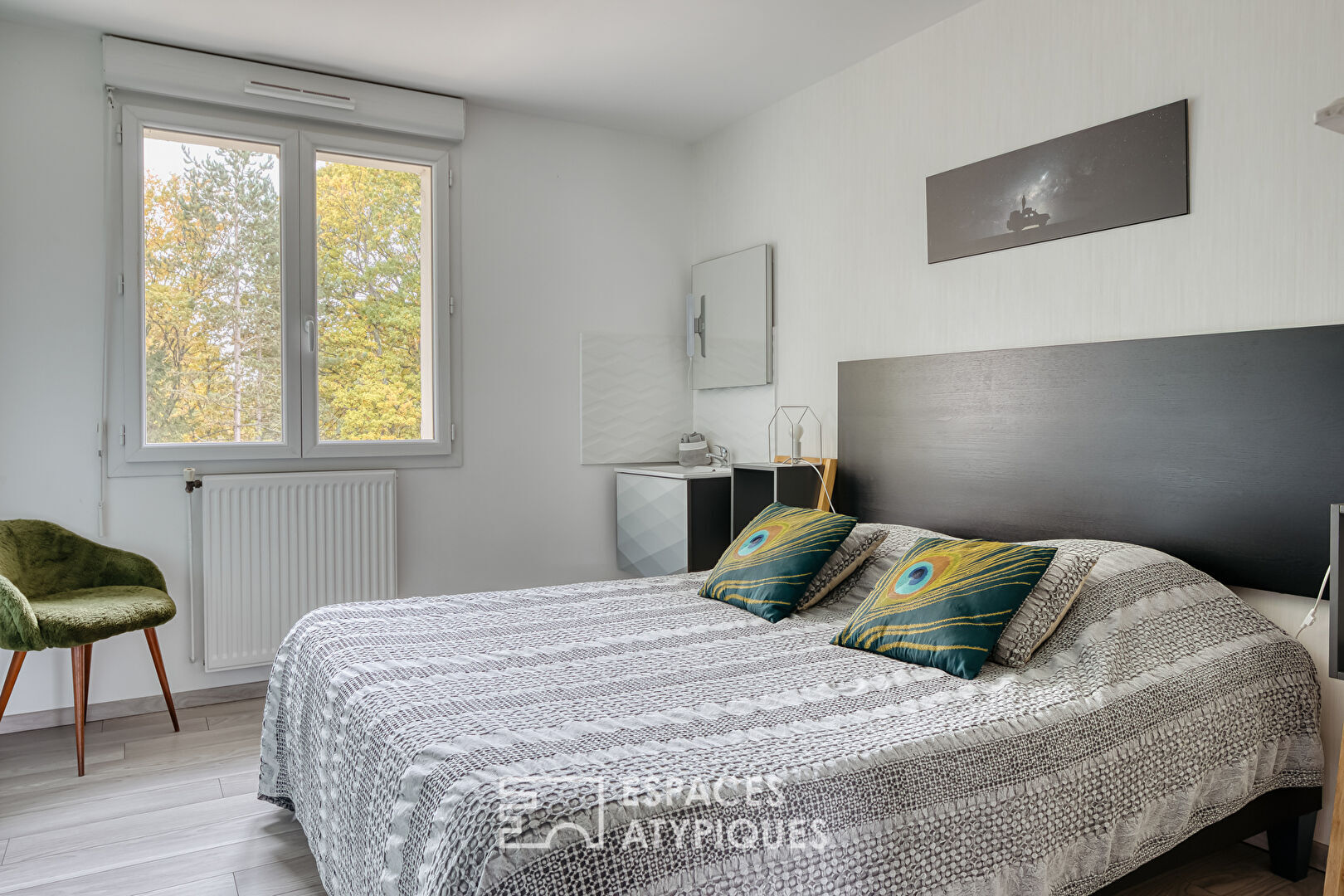 Single-story house with lake view