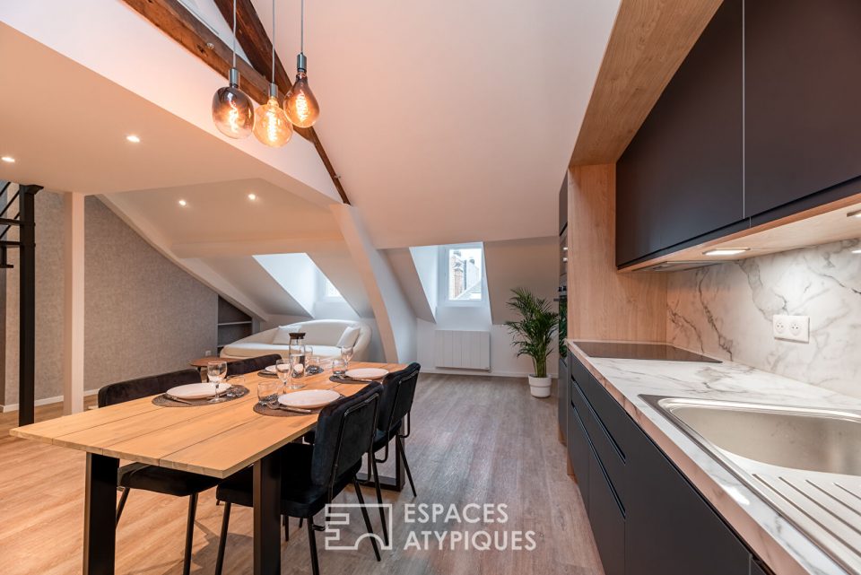 Appartement sous combles avec mezzanine