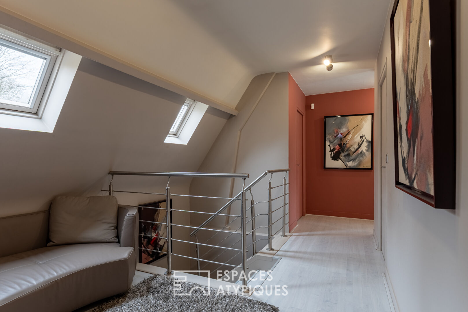 Elégante maison contemporaine avec piscine et parc arboré