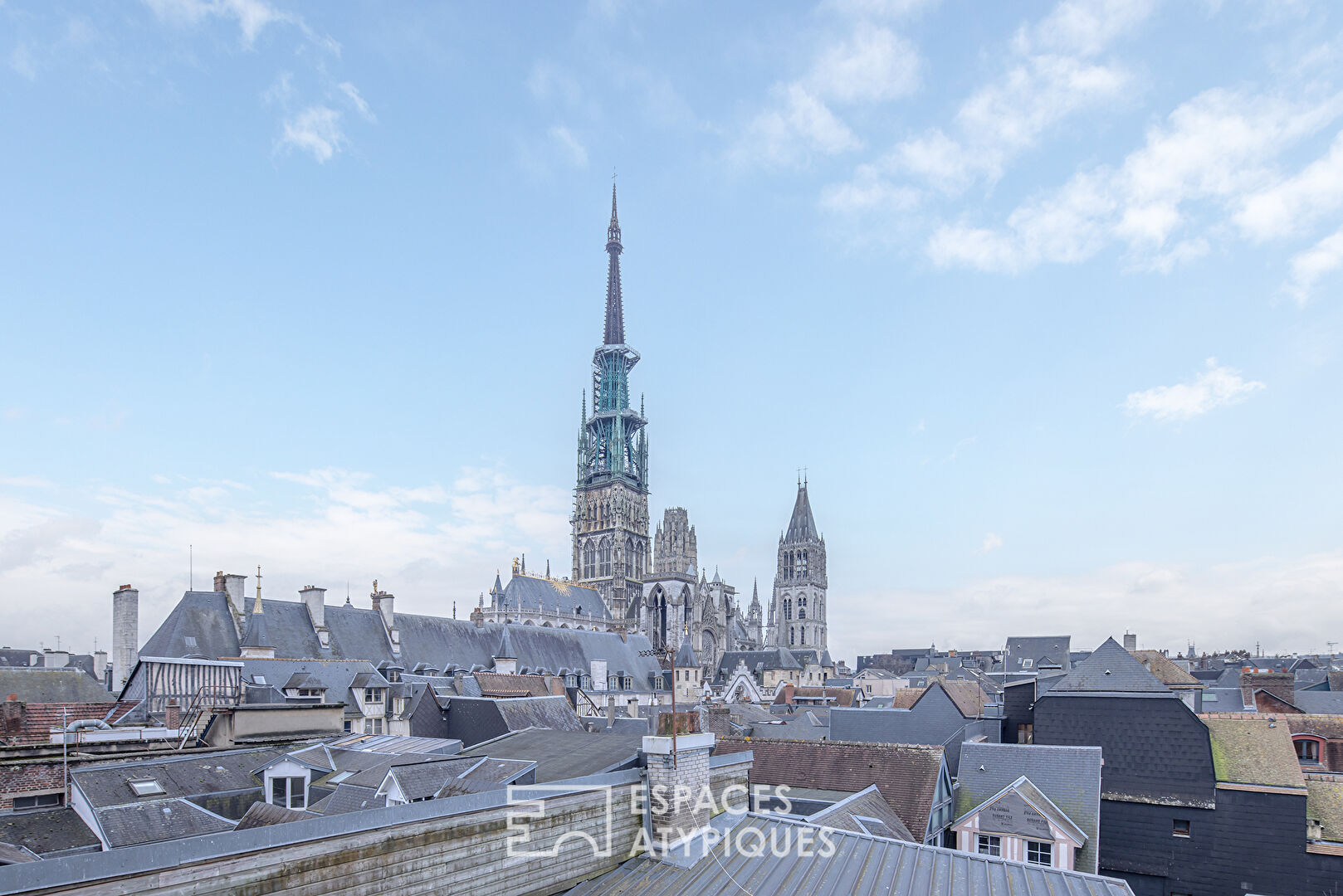 Apartment Rouen cathedral view