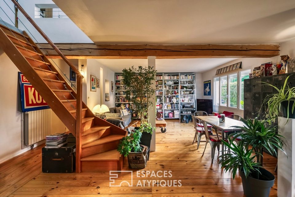 Maison restructurée à l'esprit bohème avec jardin et garage