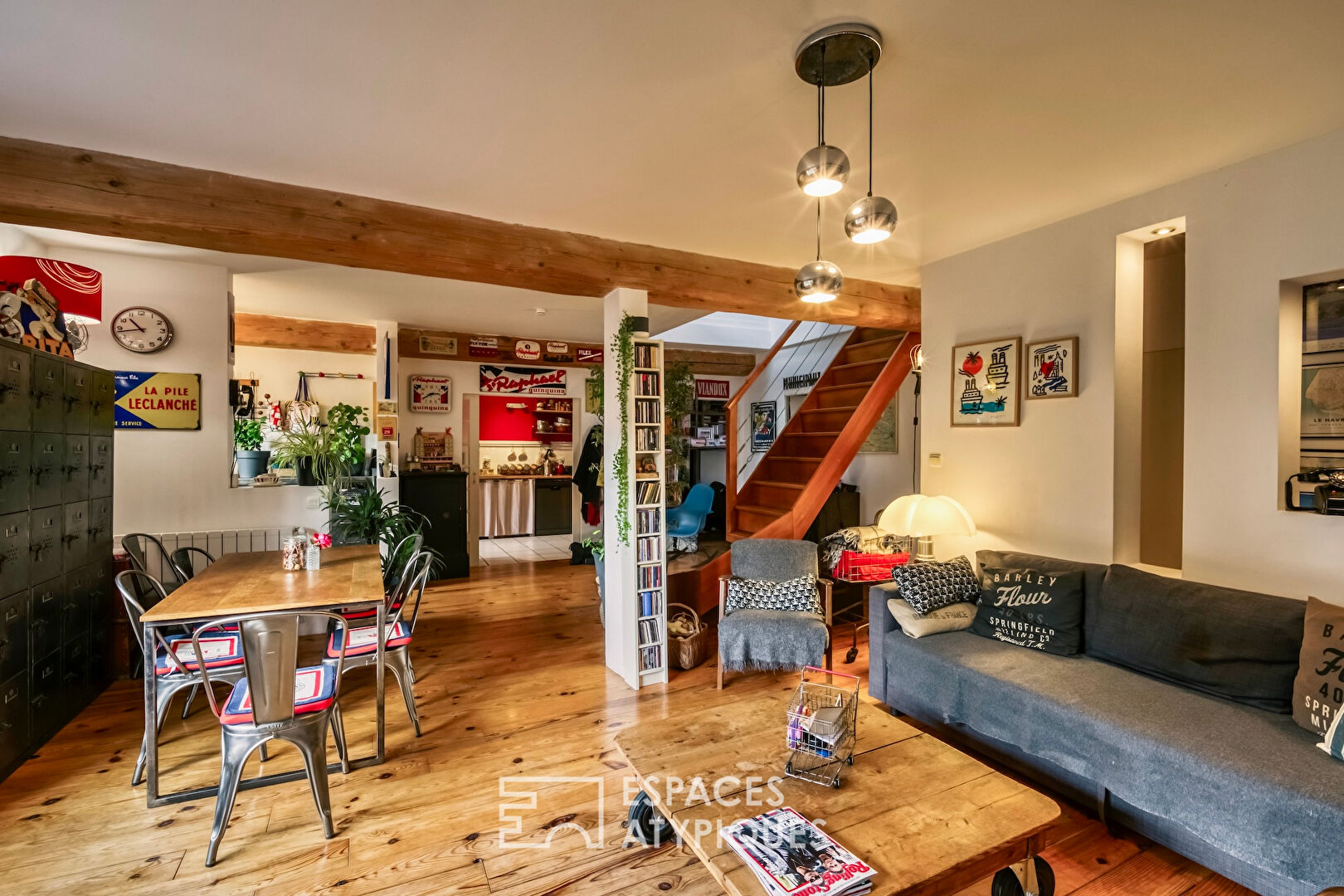 Maison restructurée à l&rsquo;esprit bohème avec jardin et garage