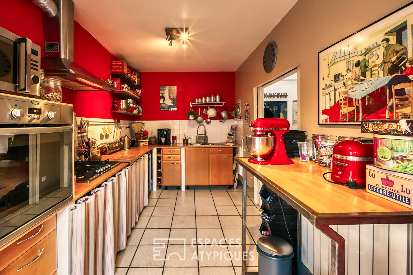 Maison restructurée à l&rsquo;esprit bohème avec jardin et garage