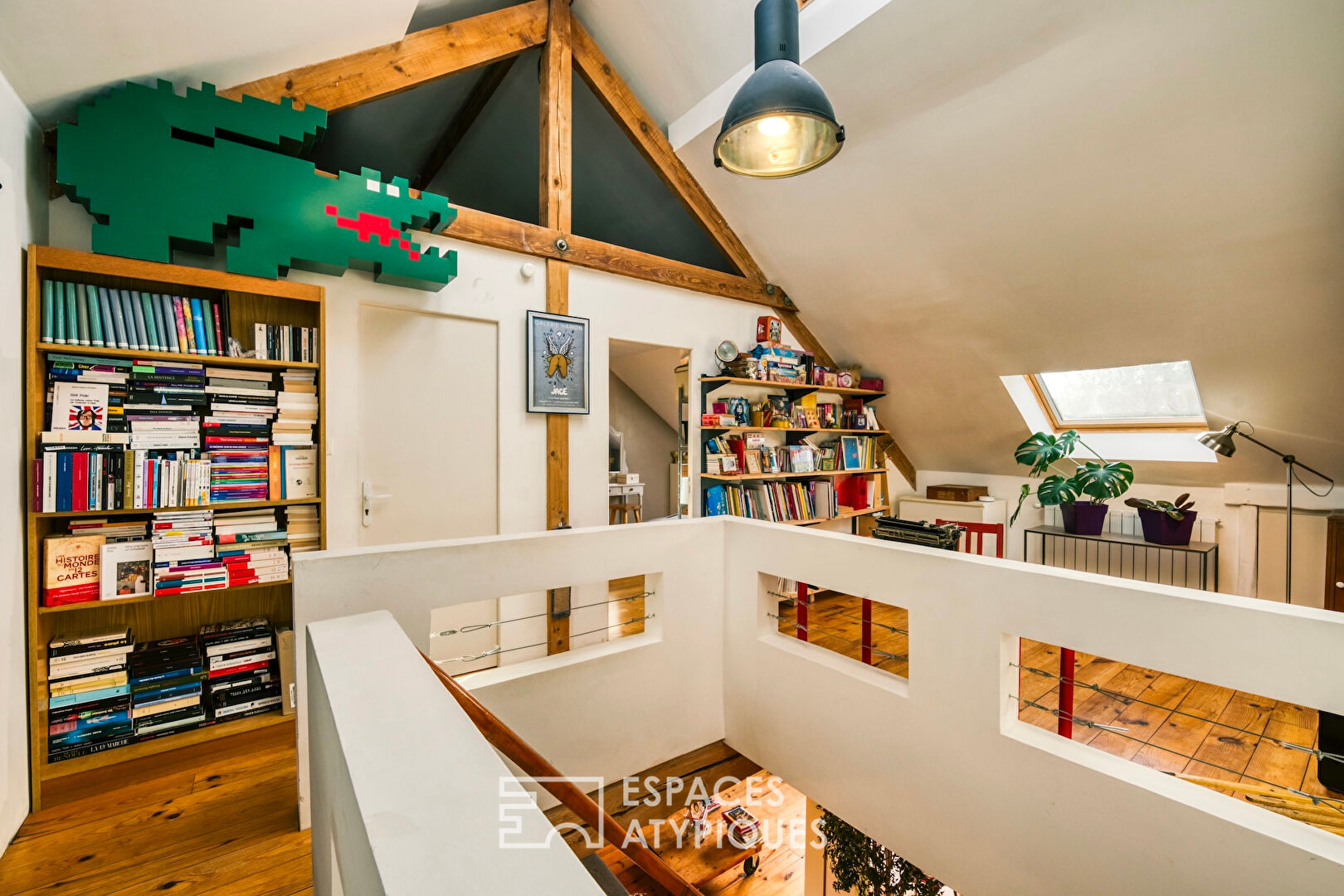 Maison restructurée à l&rsquo;esprit bohème avec jardin et garage