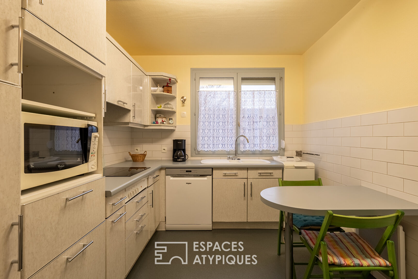 Appartement avec ascenseur proche de toutes les commodités