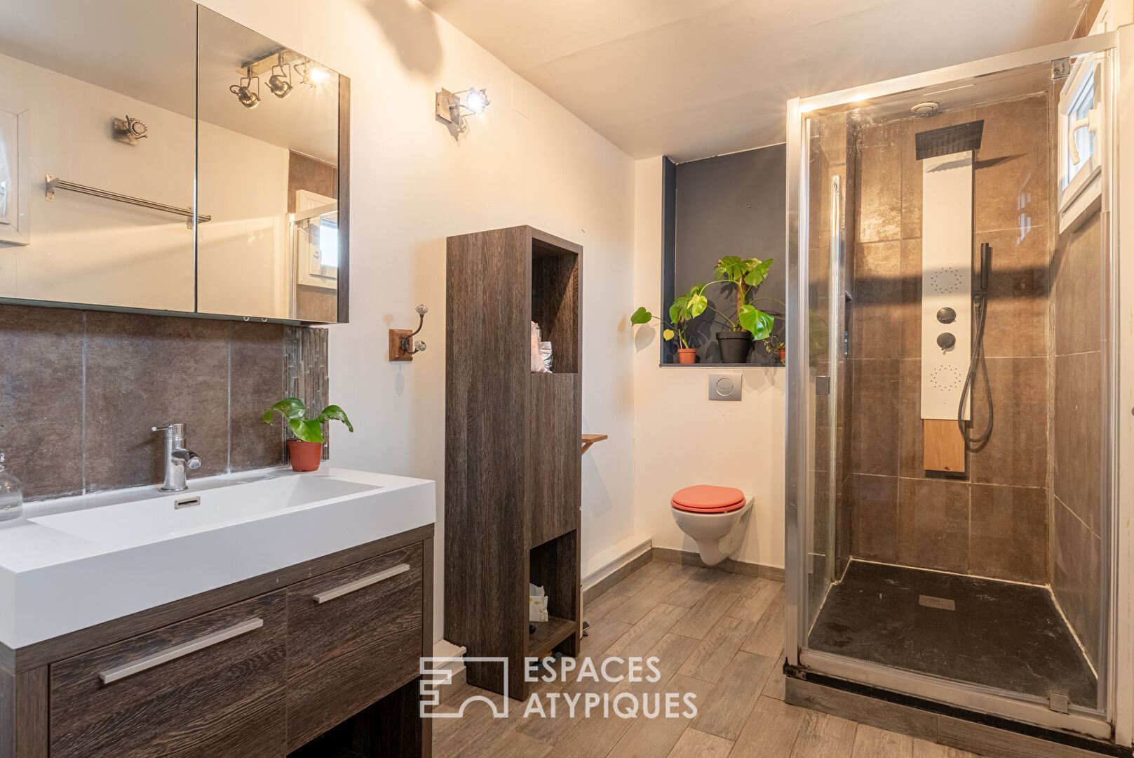 Loft sous les toits avec vue cathédrale