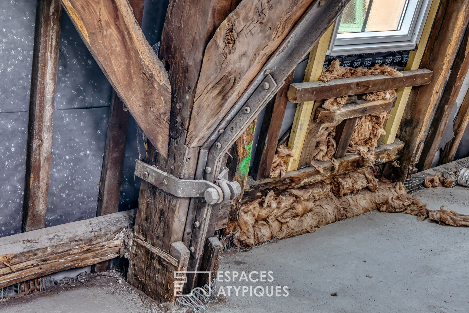 Appartement loft sous combles en coeur de ville avec Rooftop