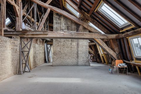 Combles à finir d’aménager en coeur de ville