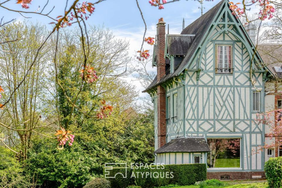 Demeure anglo-normande à rénover dans un parc avec nombreuses dépendances
