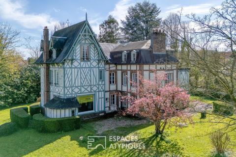 Demeure anglo-normande à rénover dans un parc avec nombreuses dépendances