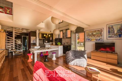 Loft duplex avec loggia et jardin, dans un ancien batiment portuaire