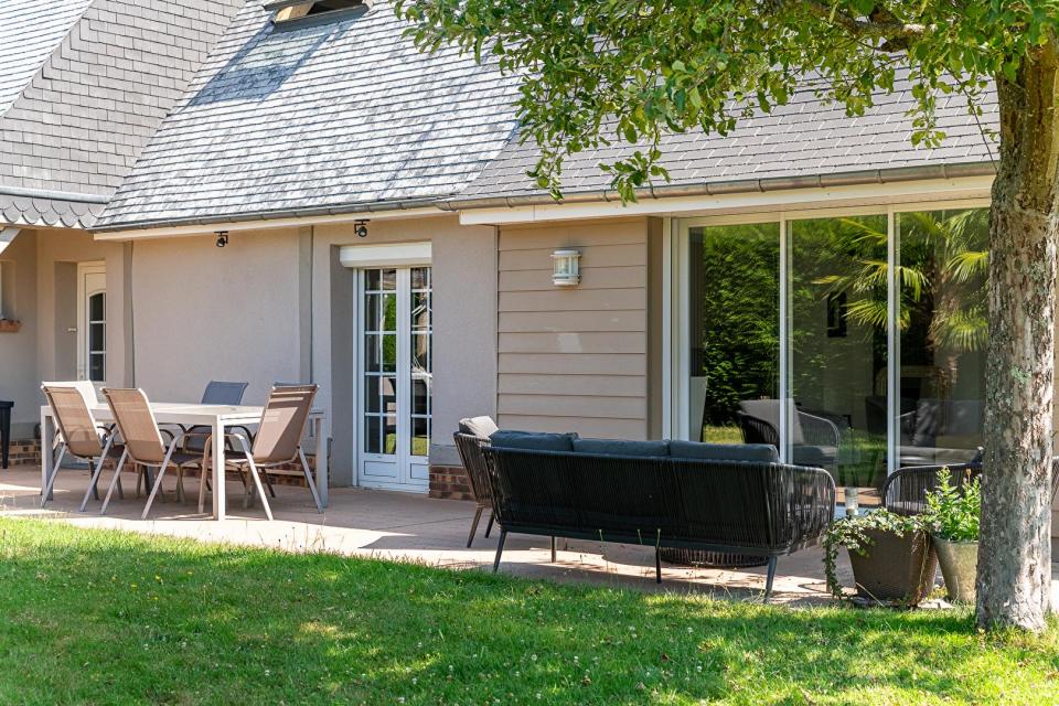 Longère contemporaine et atelier d'artiste