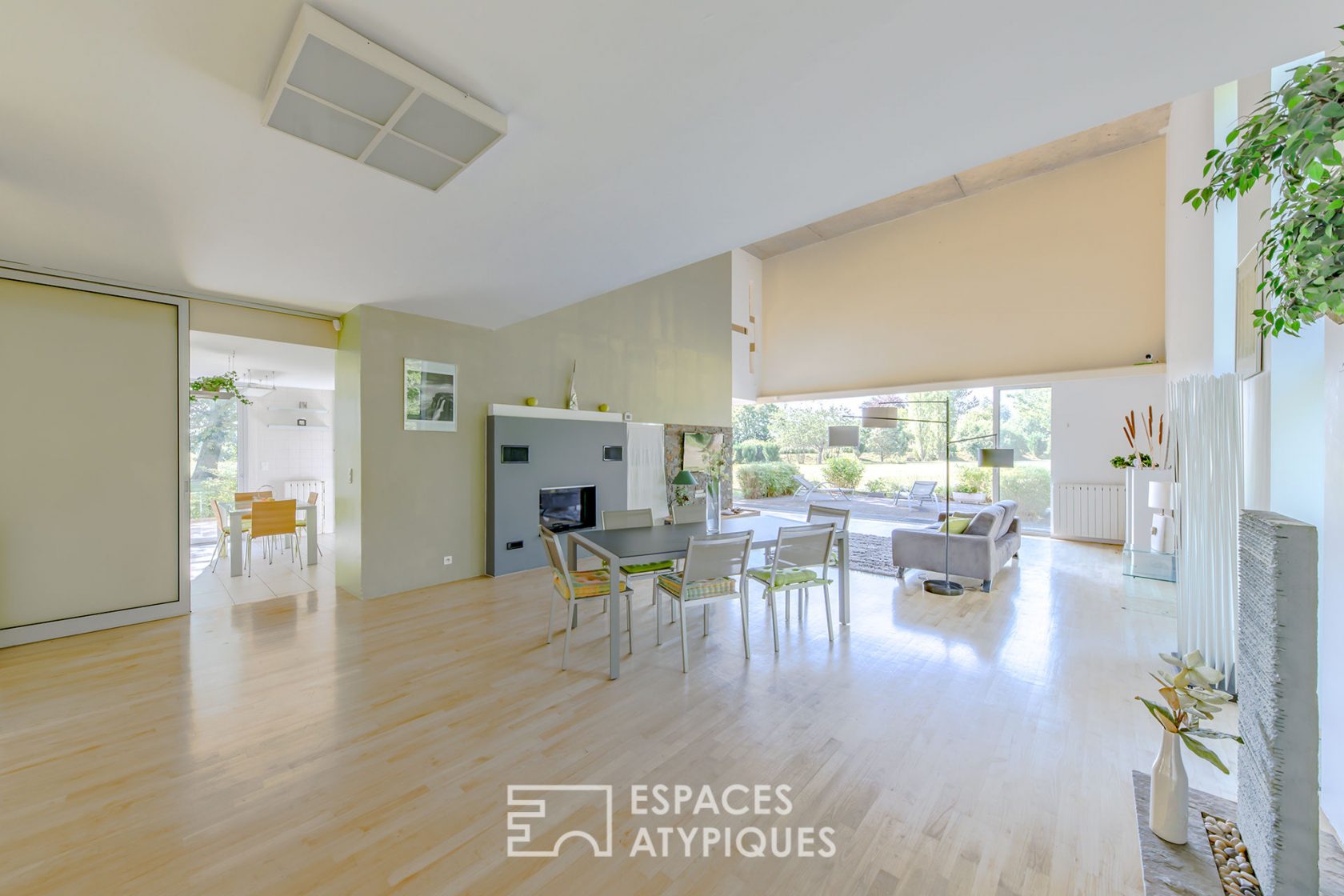 Maison d’architecte de renom d’inspiration moderniste