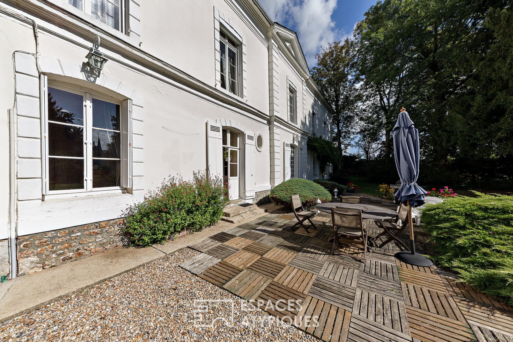 Charming 19th century manor house in its park
