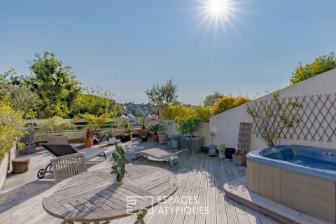 Duplex with large south-facing terrace overlooking the valley