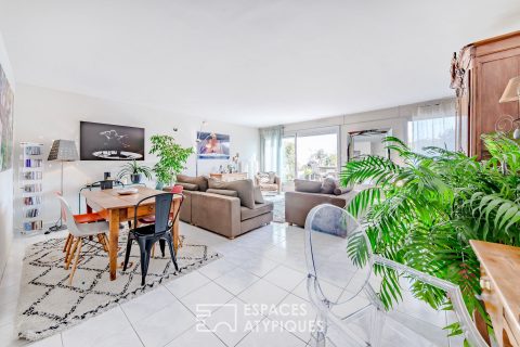 Duplex with large south-facing terrace overlooking the valley