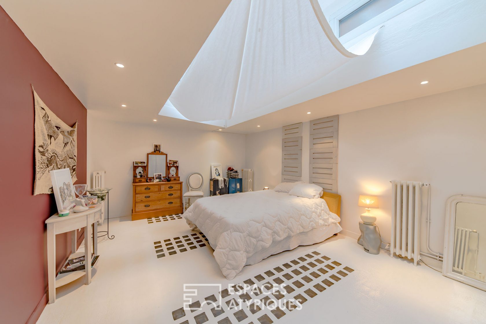 Artist’s loft in the city center with terrace and patio