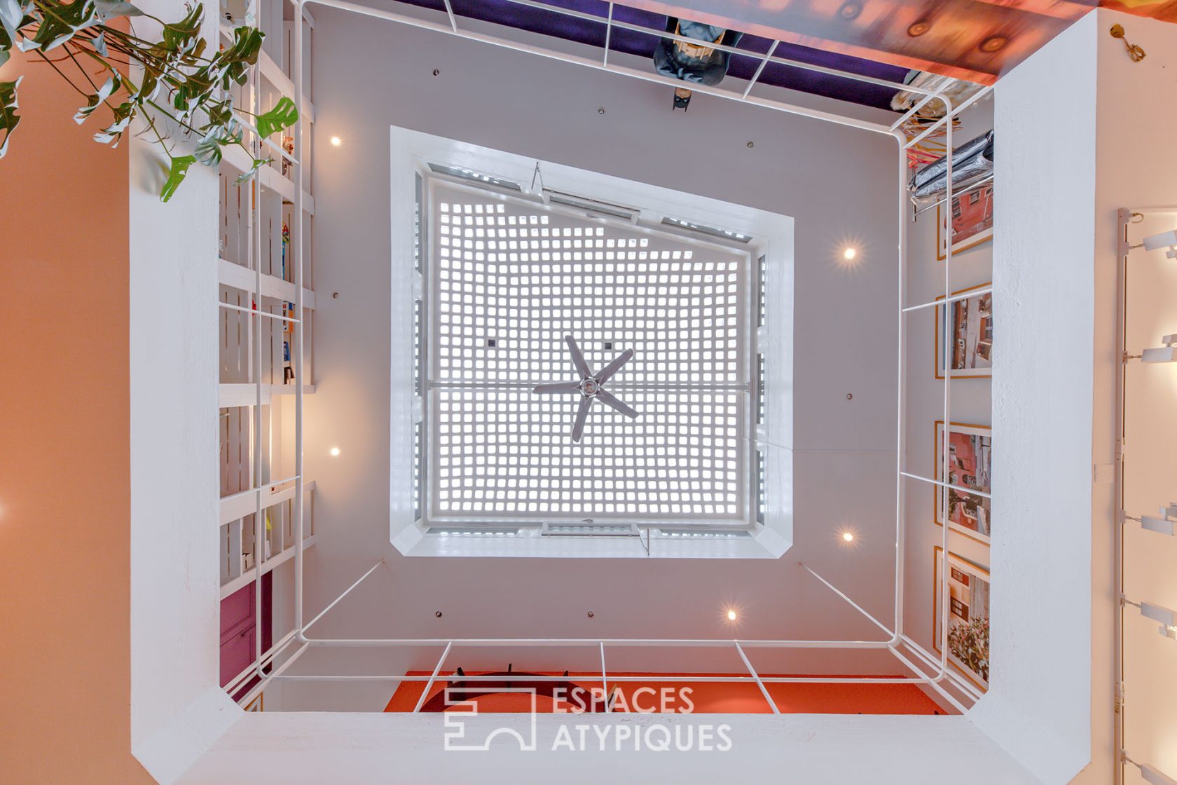 Artist’s loft in the city center with terrace and patio