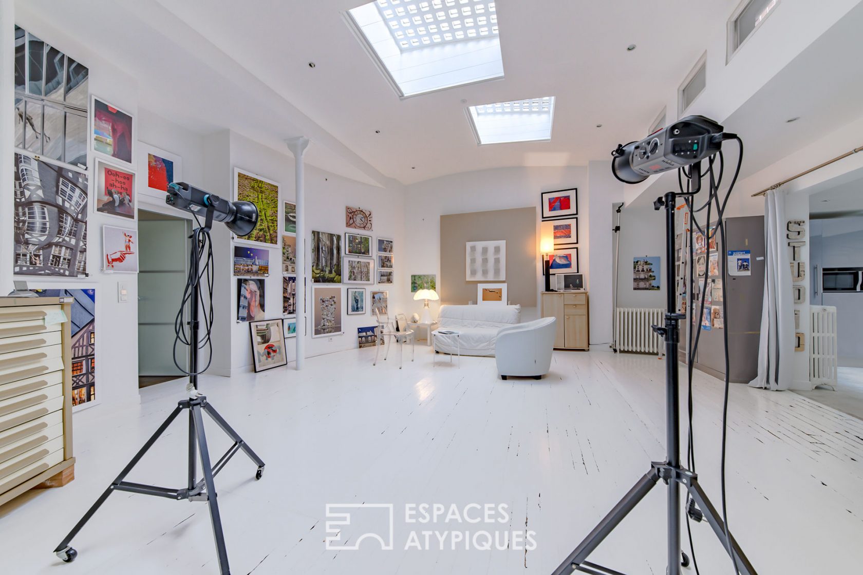 Artist’s loft in the city center with terrace and patio