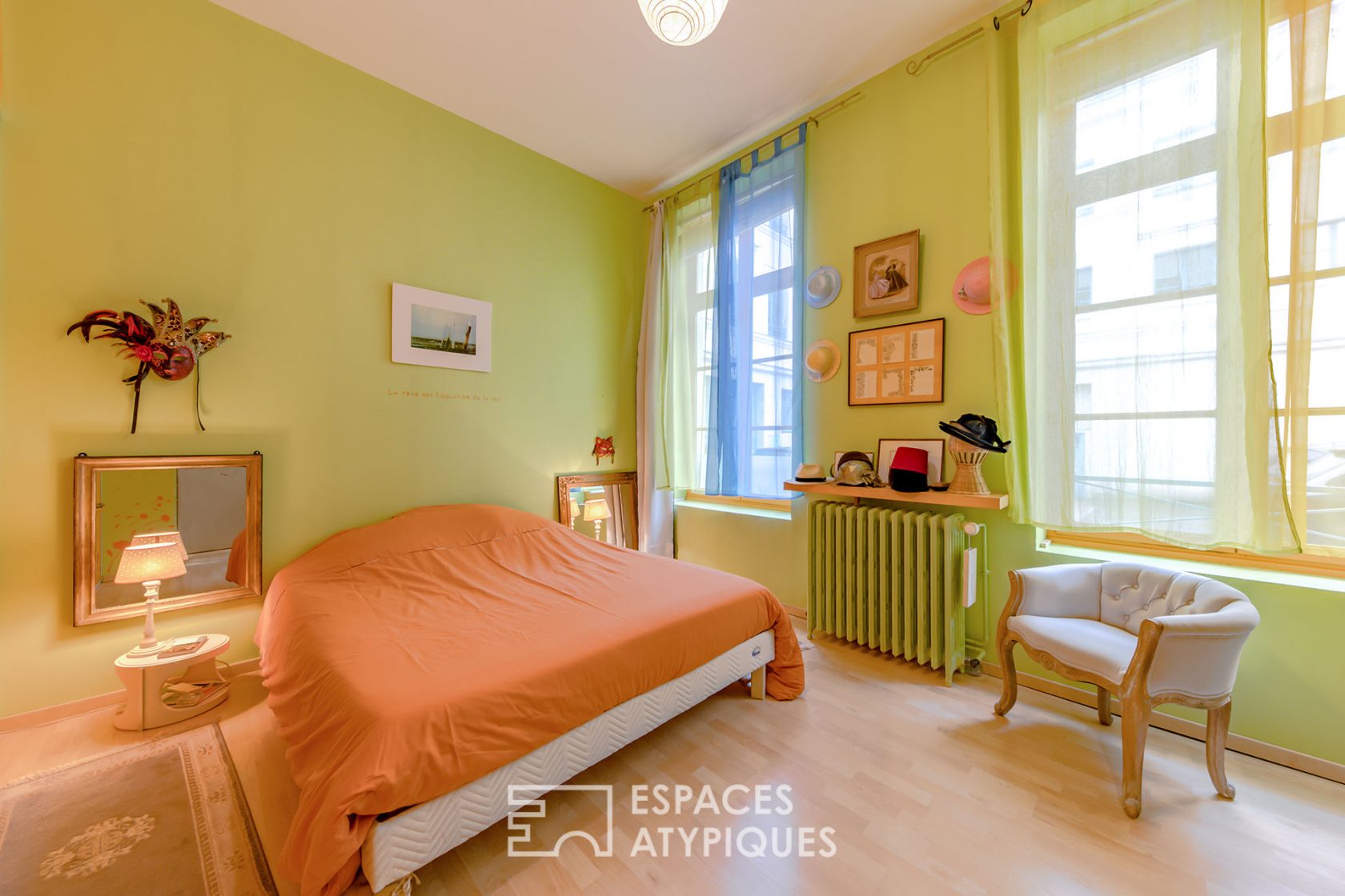 Artist’s loft in the city center with terrace and patio