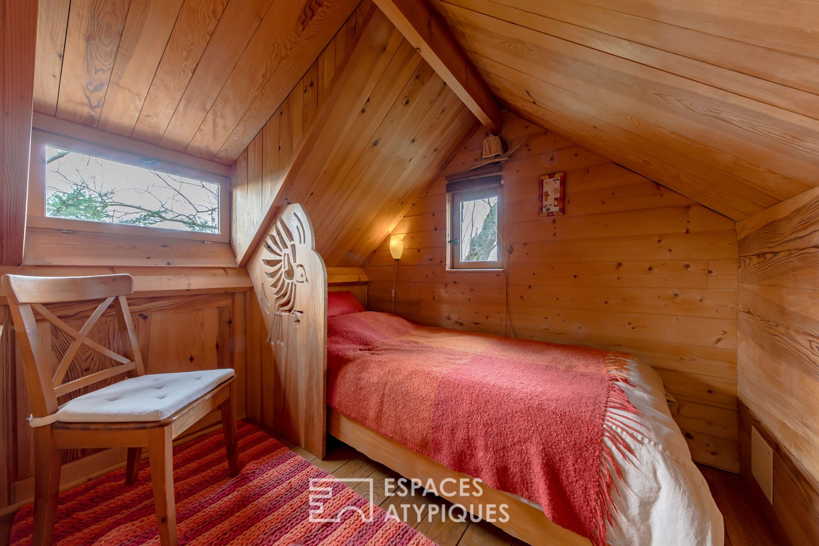 Cabane perchée et maison écologique au coeur de la Normandie