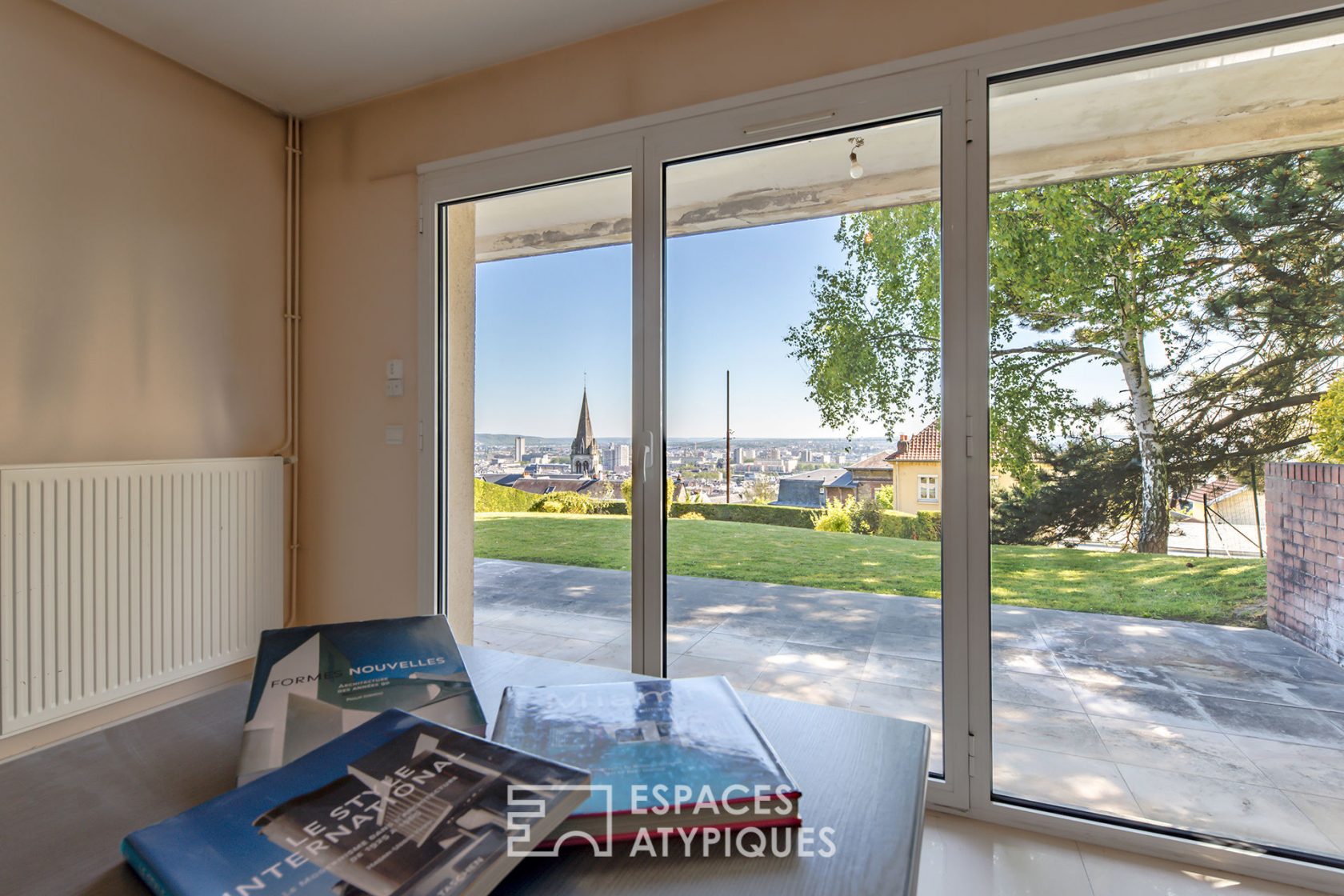 Contemporary house with panoramic views of Rouen