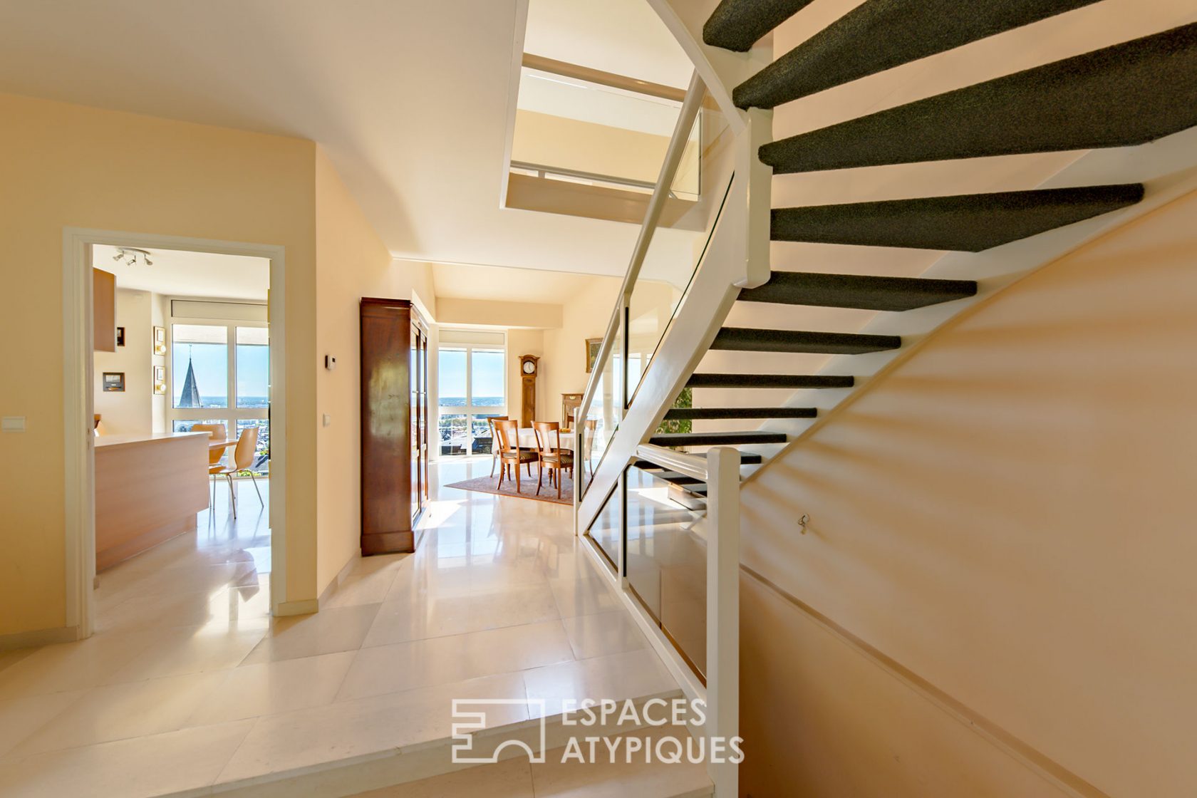 Contemporary house with panoramic views of Rouen