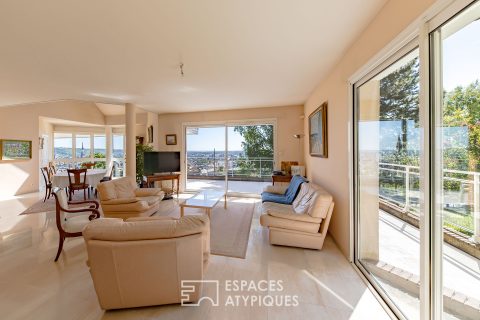 Contemporary house with panoramic views of Rouen
