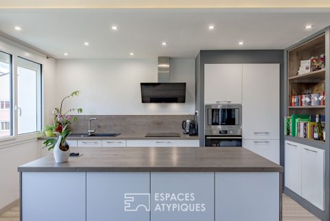 Apartment with terrace revisited by an architect