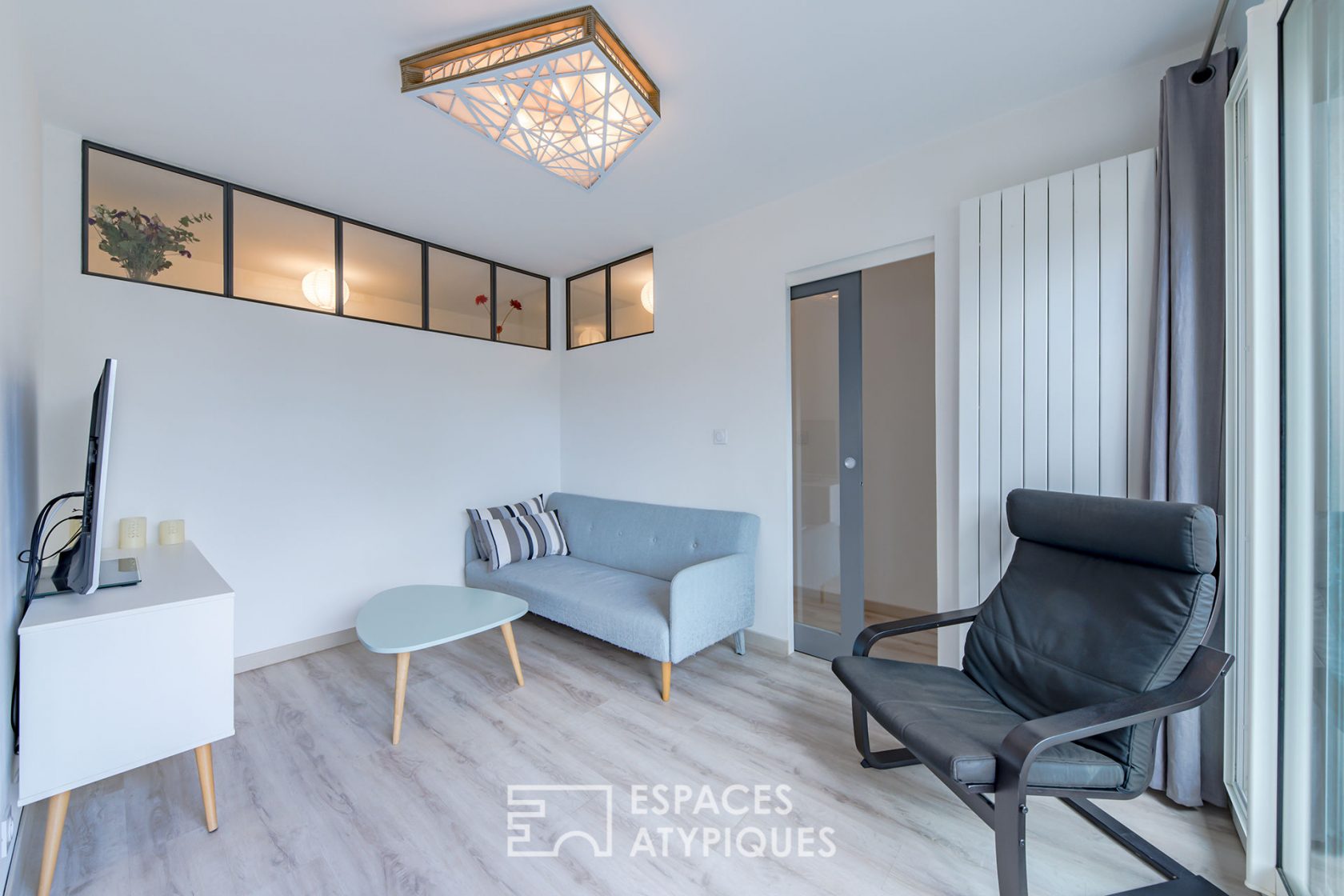 Apartment with terrace revisited by an architect
