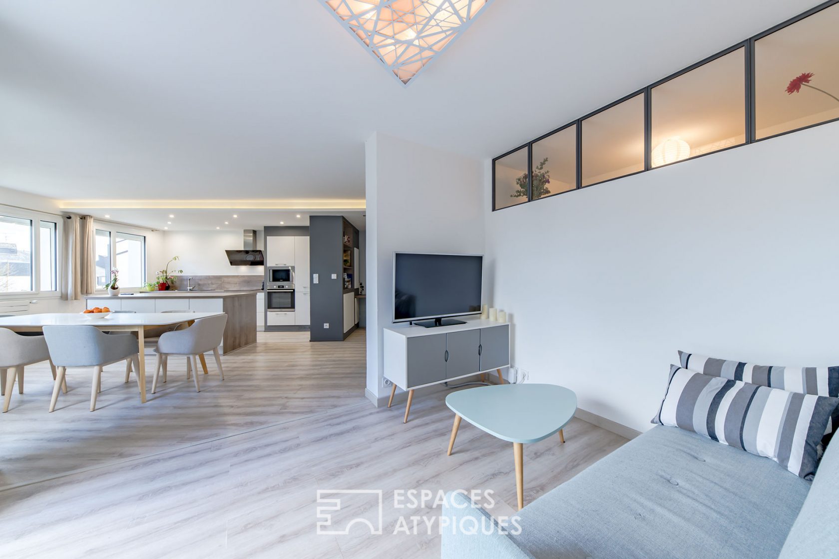 Apartment with terrace revisited by an architect