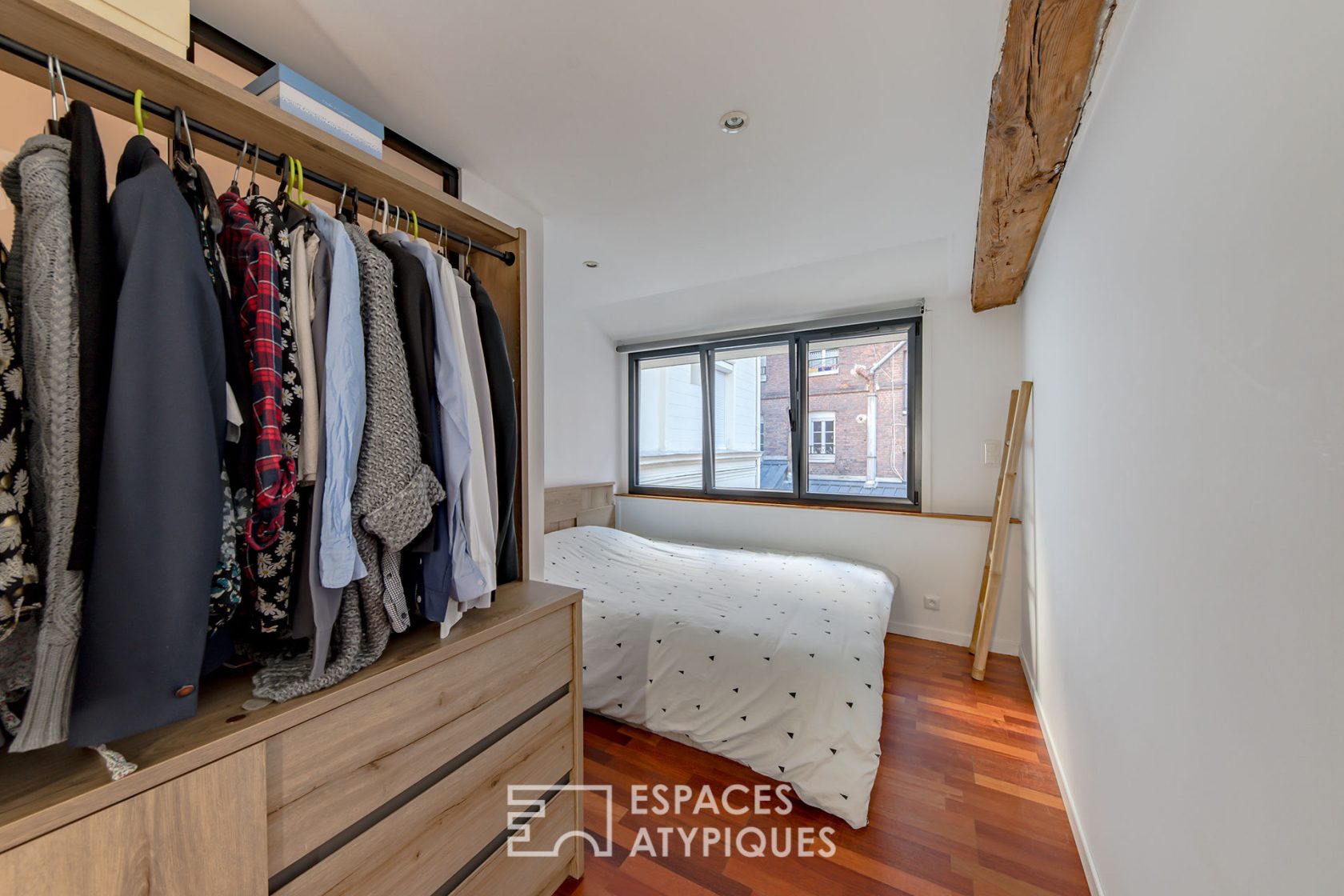 Apartment with historical remains in the heart of the city