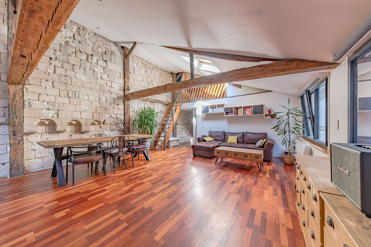 Apartment with historical remains in the heart of the city