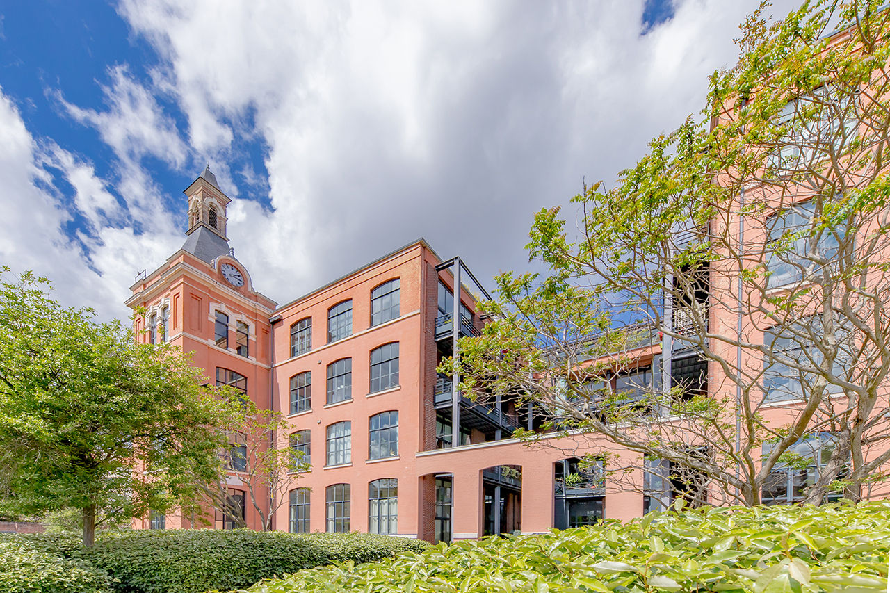 Loft with balcony in a former 19th century spinning mill